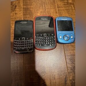 BlackBerry/Samsung bundle